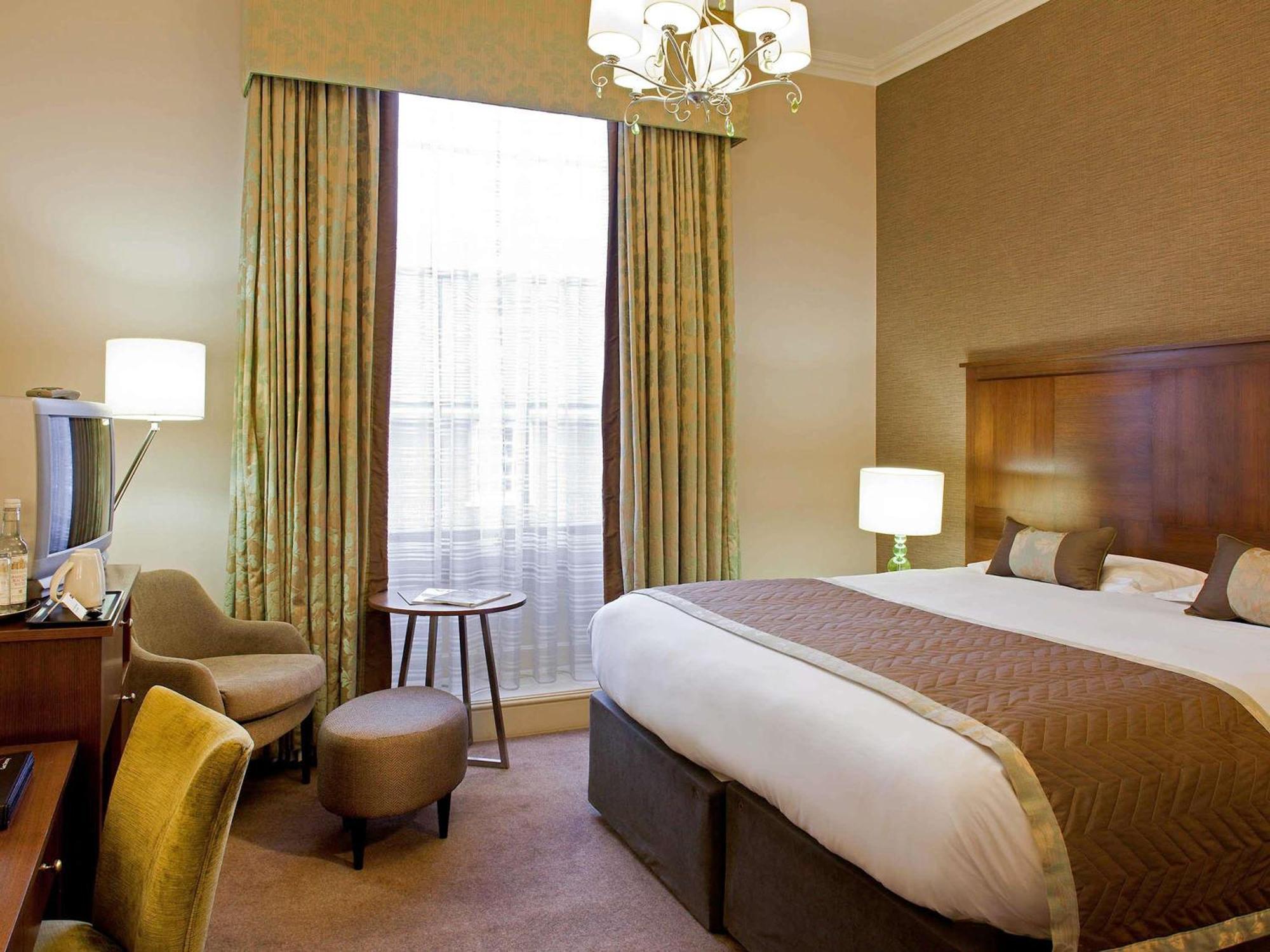 Mercure Salisbury White Hart Hotel & Apartments Exterior foto